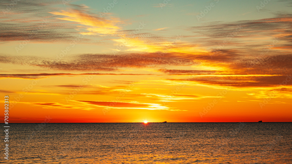 Obraz premium Sunrise from San Sebastian Beach Barcelona Spain