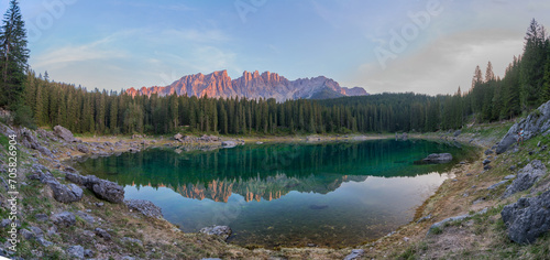 Karer See in den Dolomiten