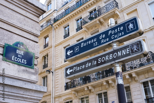 Canvas Print Signs to reach the Sorbonne, on Ecoles Street in Paris.