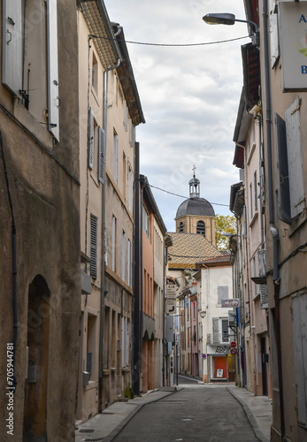 Fototapeta Naklejka Na Ścianę i Meble -  Empty street in the old village in France