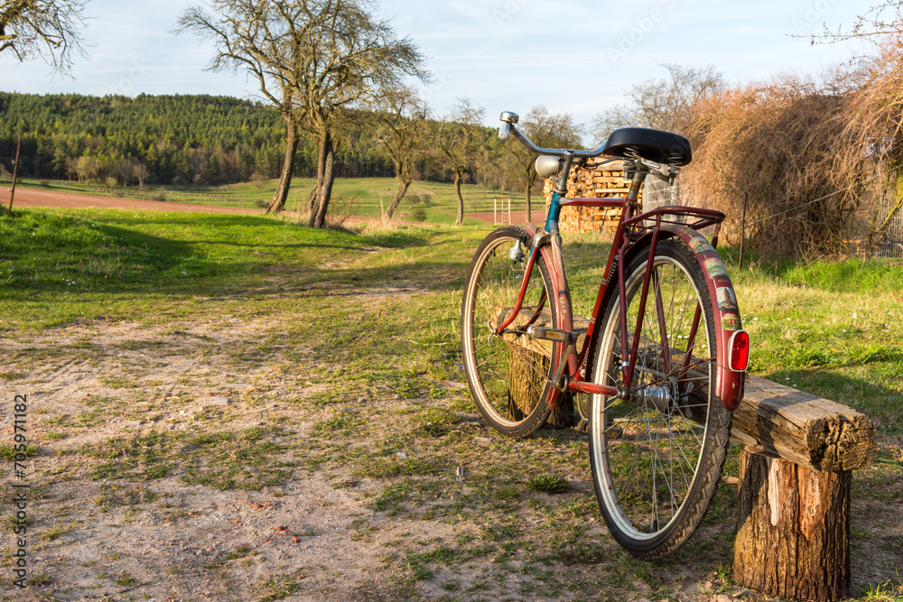 A little nostalgia with an old bicycle by the wayside