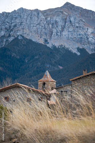 Obraz na płótnie La cara norte de la Serra de Cadí vista desde Estana (Cerdanya, Cataluña, España, Pirineos) w salonie