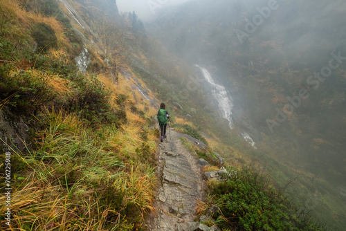 cascada de la Louze, valle de Valier -Riberot-, Parque Natural Regional de los Pirineos de Ariège, cordillera de los Pirineos, Francia