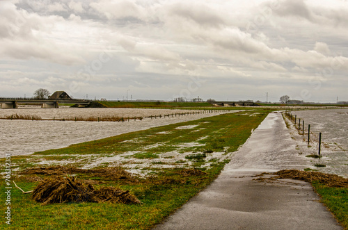 Water crossing the treshold