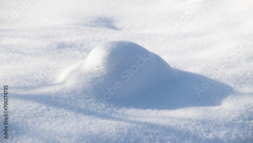 background of white snow under the sun © Prikhodko
