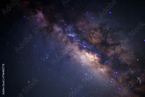 Galaktische Pracht  Die majest  tische Sch  nheit der Milchstra  e im n  chtlichen Sternenhimmel