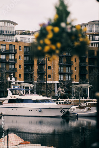 Canvas Print luxury yachts in marina at St Catherine's Dock in London