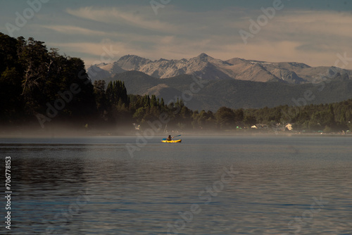 Kayak en el lago