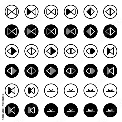 Arrow icon related to the direction of confrontation and collision.
