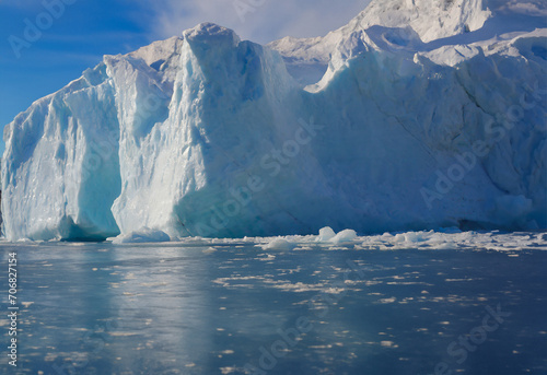 iceberg in polar regions © Robert Kiyosaki
