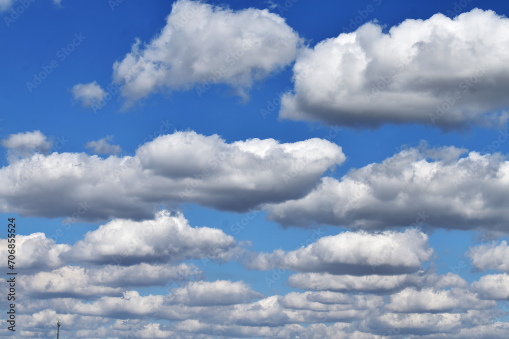 Naklejka premium blue sky with clouds