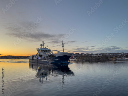 NORDHAVET is a Fishing Vessel (one of the coastal fleet's largest vessels, and has a cargo capacity of 490 m3. It is equipped with an SCR purification system,) built in 2019 (Norwegian flag)02.12.2023