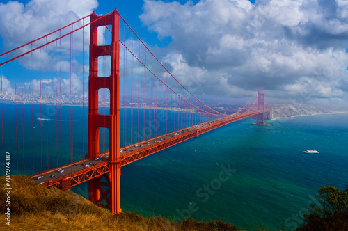 Fototapeta Naklejka Na Ścianę i Meble -  The iconic Golden Gate Bridge, painted in International Orange, San Francisco, USA.