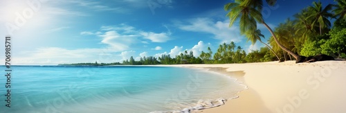 beach with palm trees © Lemar
