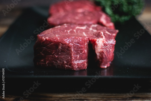 Images of raw meat, images of raw beef, images of raw pork, images of meat processed in restaurants