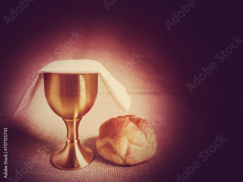 фотографія Lent Season, Holy Week, Maundy Thursday and Easter Sunday Concept background
