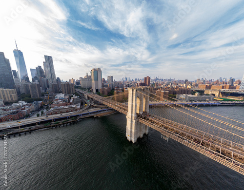 Brooklyn Bridge view to lower Manhattan © Camilo