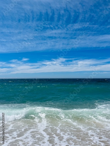 Fresh blue and azure sea, sea horizon background © Oksana