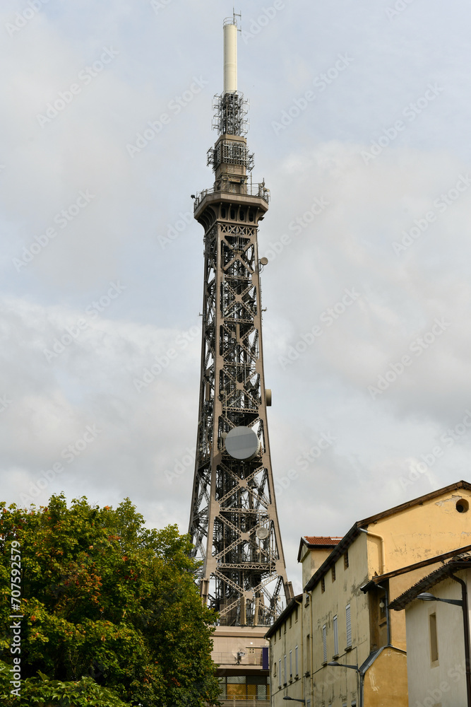 Obraz premium Metallic tower of Fourviere - Lyon, France