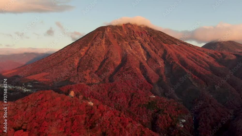 日光 晩秋の男体山 日光 晩秋の男体山