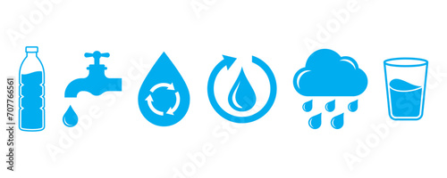 Water drop icon. Liquid drop symbol. Eco symbol. Recycle, Rain icon. Vector illustration.