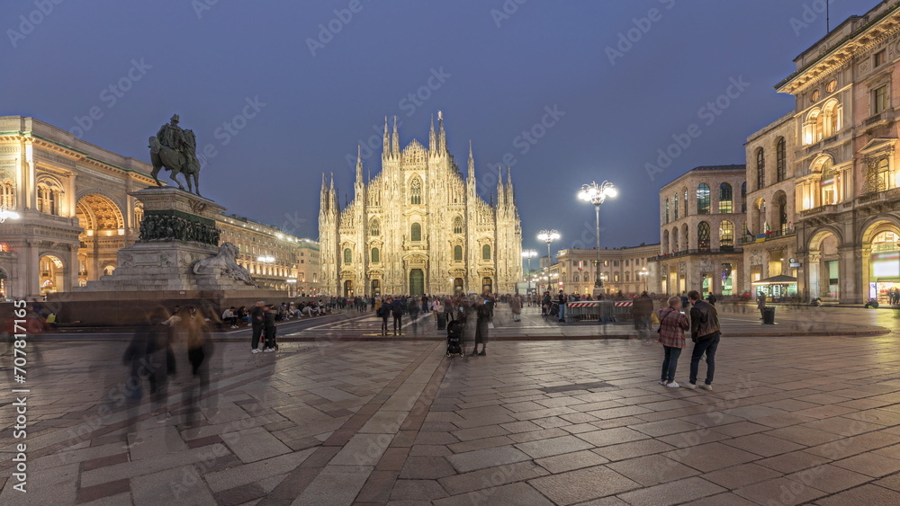 Fototapeta premium Panorama showing Milan Cathedral and Vittorio Emanuele gallery day to night timelapse.