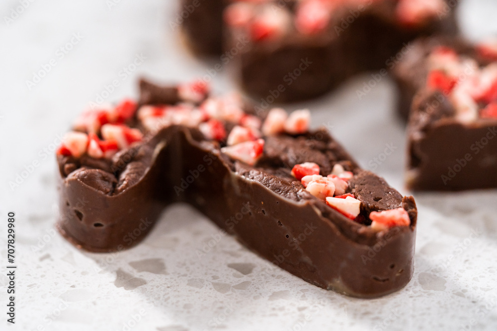 Christmas cookie-cutter peppermint fudge