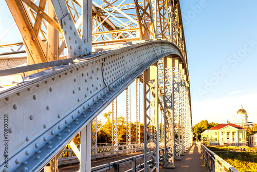 First in Russia steel arch bridge across the Msta river photo