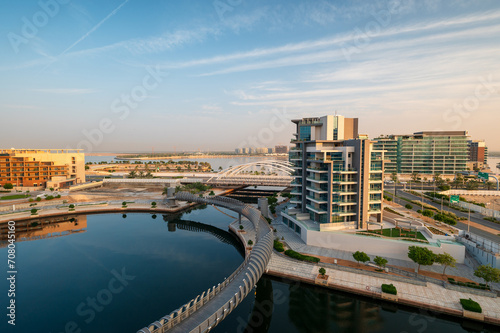 Al Raha, Abu Dhabi: A modern and convenient residential and commercial area with a waterfront view, upscale living, pristine beaches, and various amenities.