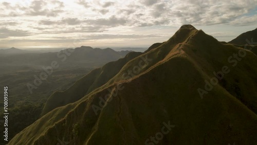 Cerro Los Picahos de Ola en Panama vista aérea  photo