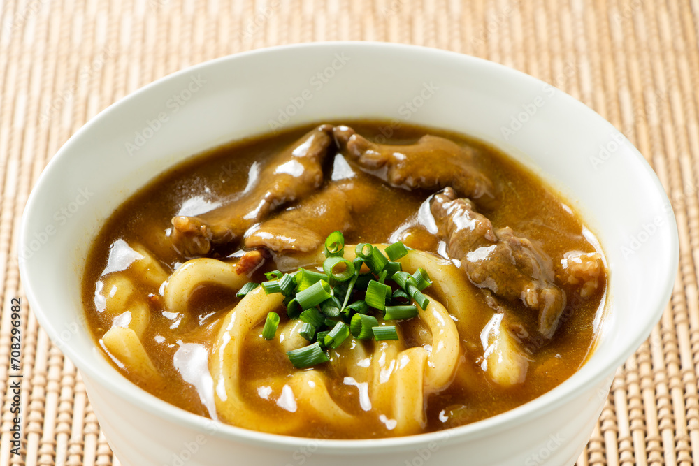 カレーうどん(牛肉入り)。
