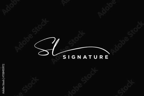 SL initials Handwriting signature logo. SL Hand drawn Calligraphy lettering Vector. SL letter real estate, beauty, photography letter logo design.