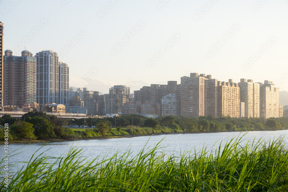 Obraz premium Taipei city with riverside of Taiwan