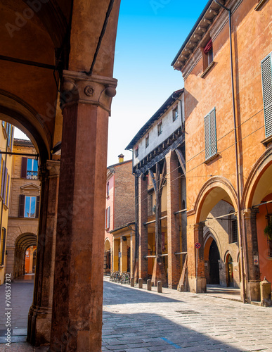 Obraz na płótnie View of the city of Bologna. A city of long street galleries and leaning medieval towers. Italy w salonie