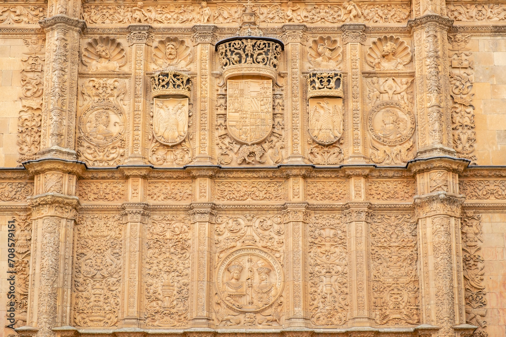 Fachada de la Universidad de Salamanca, 1529,  estilo plateresco, Salamanca,  comunidad autónoma de Castilla y León, Spain
