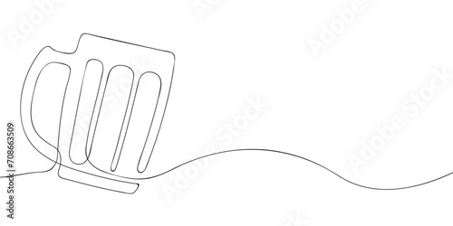 A beer mug drawing in one line. Beer mug vector icon.