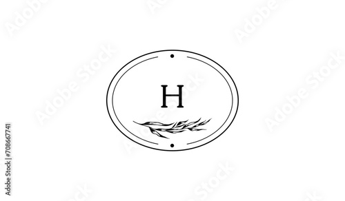 Luxury Alphabetical Retro Logo