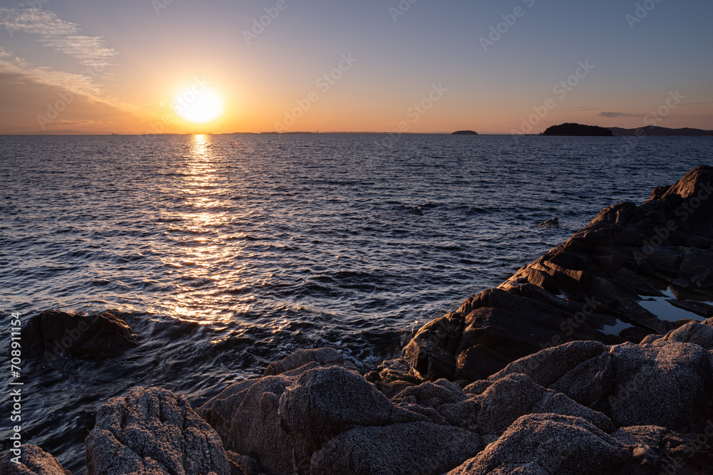 夕陽と海岸