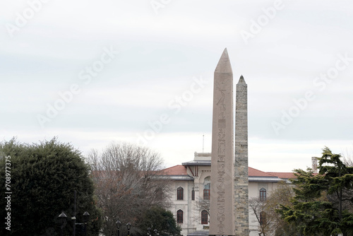 Cuadro en lienzo Sultanahmet Blue Mosque in Istanbul, Turkey - the minarets tower