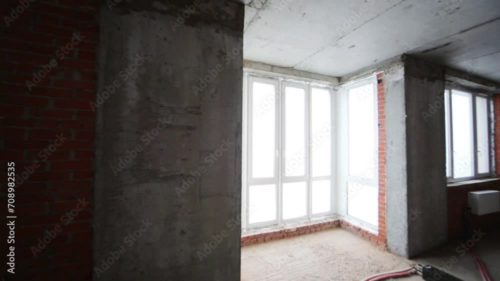 Flat with stanza in building under construction without finishing Flat with stanza in building under construction without finishing