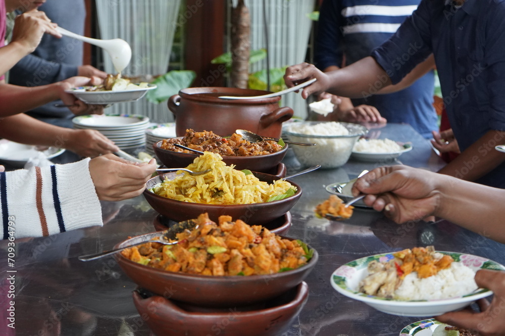 Various kinds of menus are served in buffet manner which is usually at a meeting, party, wedding or family gathering. Traditional culinary like chicken, fish, tempeh, tofu, potato, vegetable and egg.