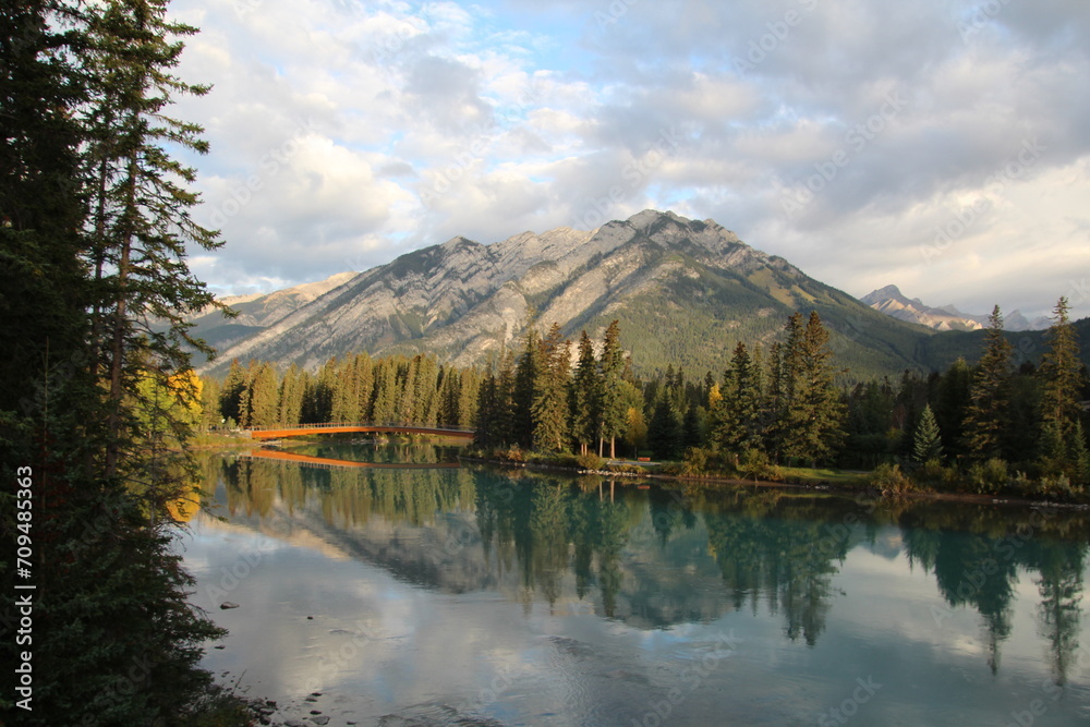 Fototapeta premium Morning On The River, Banff National Park, Alberta