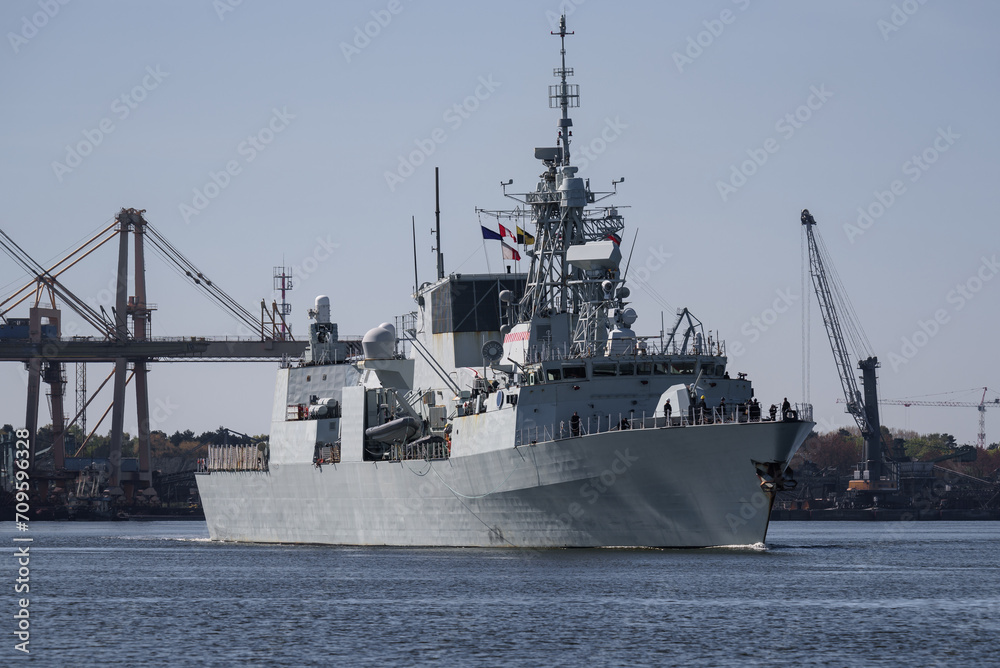 WARSHIP - A Canadian Navy frigate sails to the sea WARSHIP - A Canadian Navy frigate sails to the sea