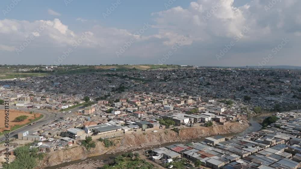Slow Push forward Drone Captures The Vast Expanse Of A Large Urban slow-push-forward-drone-captures-the-vast-expanse-of-a-large-urban