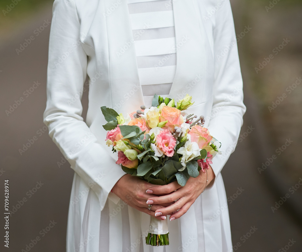 bride's bouquet, showcasing the beauty of wedding flowers. bride's bouquet, showcasing the beauty of wedding flowers.