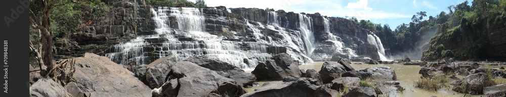 Fototapeta premium beautiful waterfalls full of water in Vietnam,South East Asia
