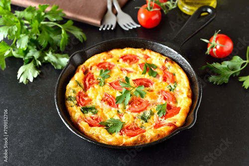 Frittata with tomatoes and spinach