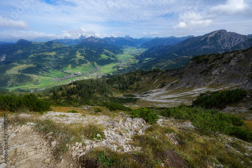 Berglandschaft in der Nähe von Bad Hindelang und Oberjoch. Berg Iseler und Schmugglerpfad.