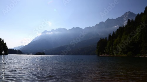 Zeitraffer vom Eibsee zu den Bergen photo