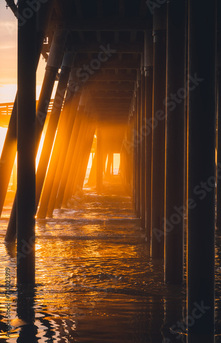 Obraz na płótnie California Under Pier Sunset w salonie